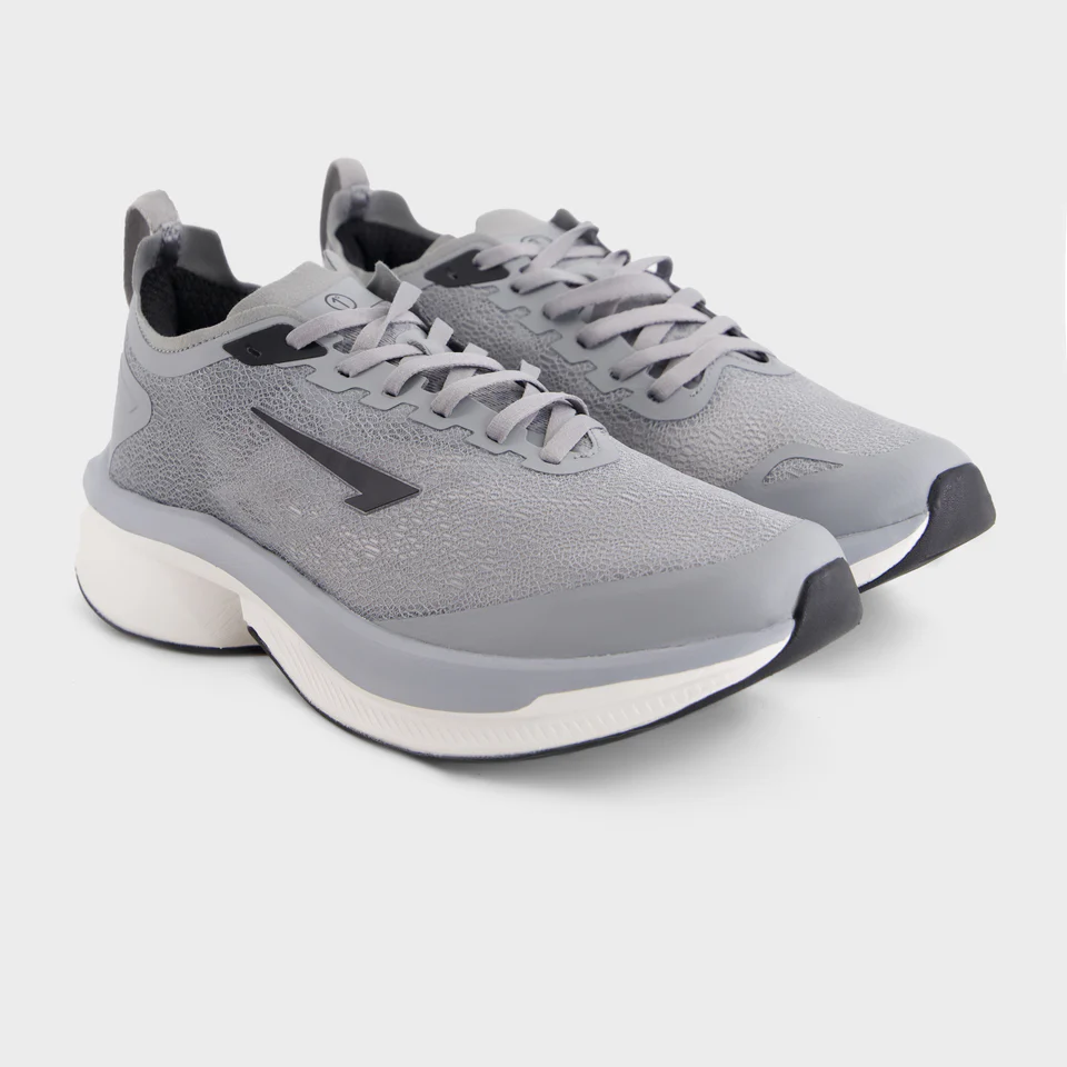 buy best sneakers for gym online in Pakistan