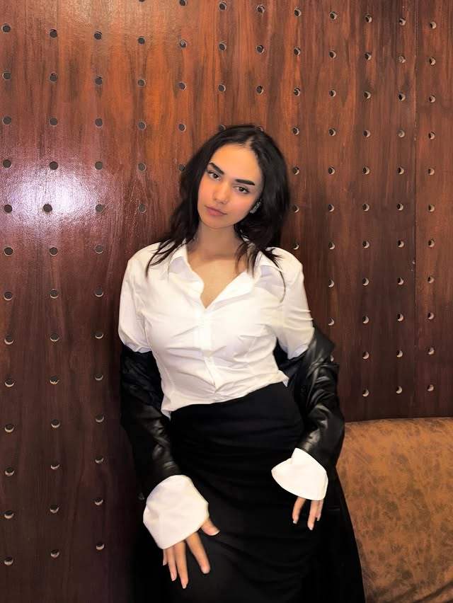Al Karama Escorts +971568169700
